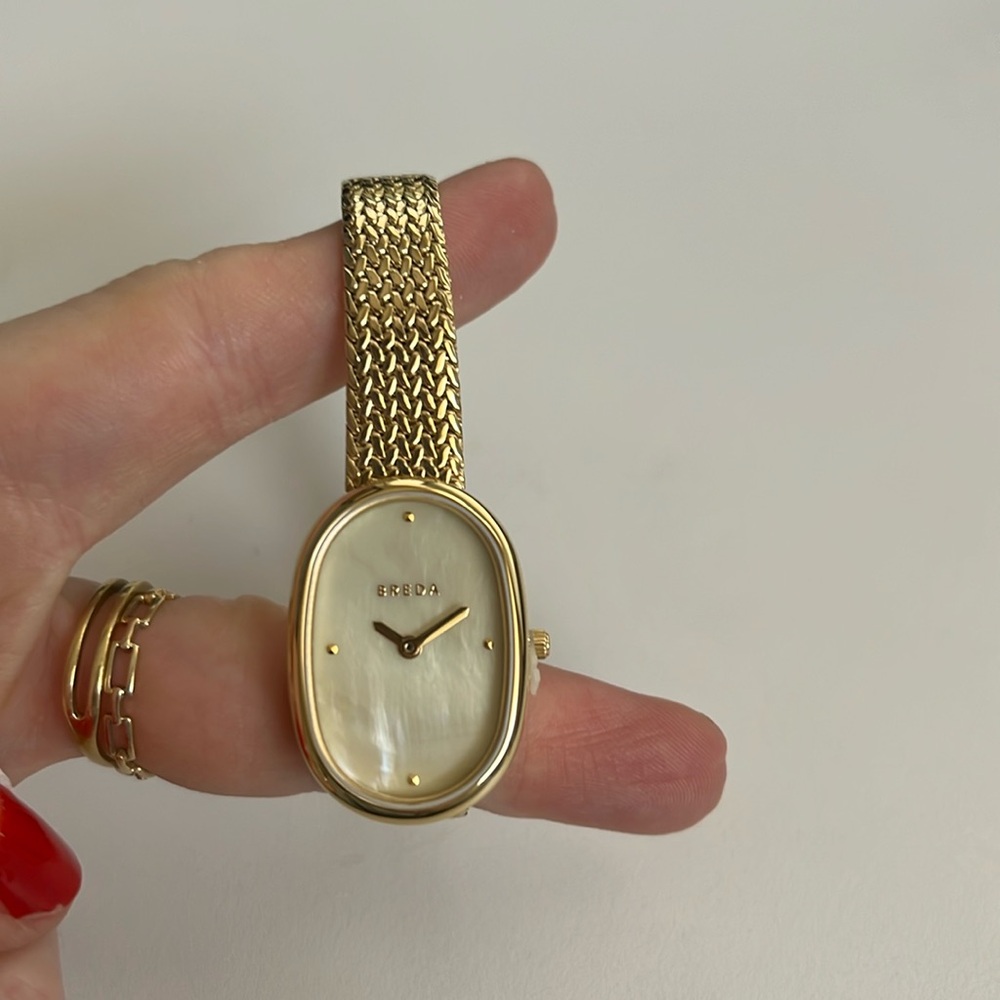 Breda oval watch
